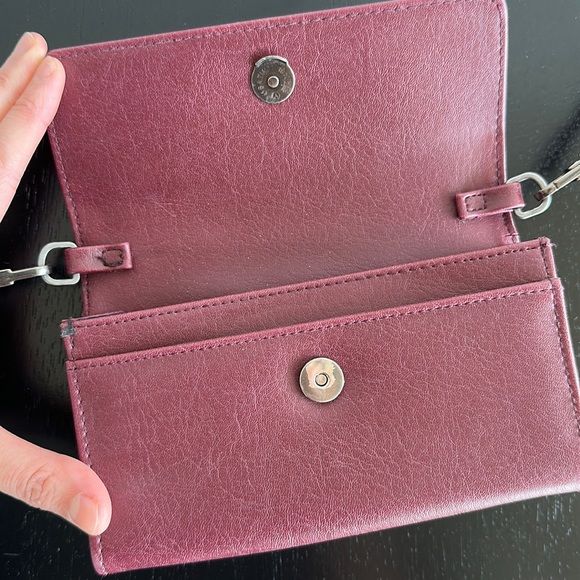 2/$35 Matt and Nat mini crossbody bag - Picture 6 of 7